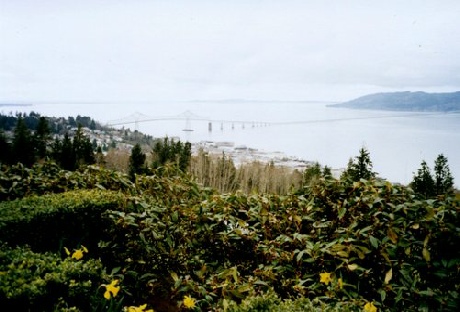 2002-03-30 3 Mouth of the Columbia river from Astoria, Oregon