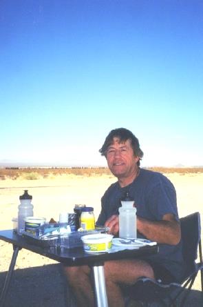 2002-02-28 1 Back on Routee 66 - Adrian having luch outside on our new table, California