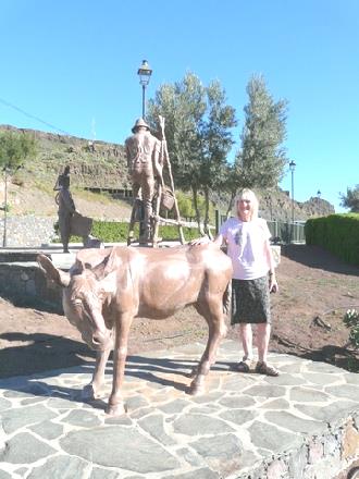 2013-01-27_1554__9414A Rosie with Donkey at Saint Lucia, Gran Canaria